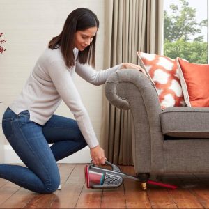 Σκουπάκι Στερεών Dustbuster 18Wh Τάσης 12V & Βάση Φόρτισης Black & Decker BHHV315B - Image 3