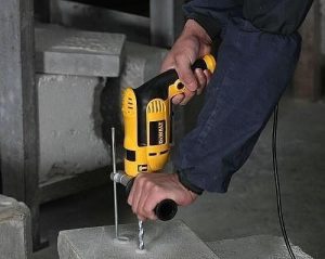 Κρουστικό Περιστροφικό Δράπανο 701W 13mm Dewalt DWD024KS - Image 3