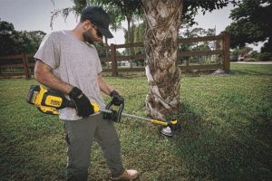 Θαμνοκοπτικό Μηχάνημα Μπαταρίας 2x18V Li-Ion Dewalt DCM561PB-QW Χωρίς Μπαταρία & Φορτιστή - Image 3