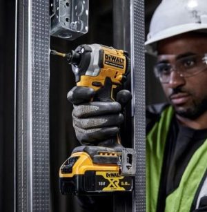Παλμικό Κατσαβίδι 3 Tαχυτήτων 18V 2x5Ah & φορτιστή σε T-STAK Brushless Dewalt DCF850P2-XJ - Image 3