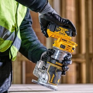 Dewalt DCW604NT Ρούτερ Περιθωρίων & Σταθερή Βάση & TSTAK 18V XR Brushless 8mm(1/4") (Χωρίς Μπαταρία & Φορτιστή) - Image 5