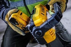 Προβολέας Εργασίας Μπαταρίας LED (Χωρίς Μπαταρία & Φορτιστή) 2000lm Dewalt DCL077 - Image 4