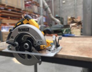 Dewalt DCS570NT Δισκοπρίονο 18V XR Brushless με Βαλίτσα TSTAK VI (Χωρίς Μπαταρία &ι Φορτιστή) 184 mm - Image 3