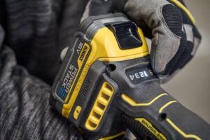 Ευθύς Λειαντήρας 6mm 18V Brushless (Solo) (ΧΩΡΙΣ ΜΠΑΤΑΡΙΑ & ΦΟΡΤΙΣΤΗ) DEWALT DCG420N-XJ - Image 5